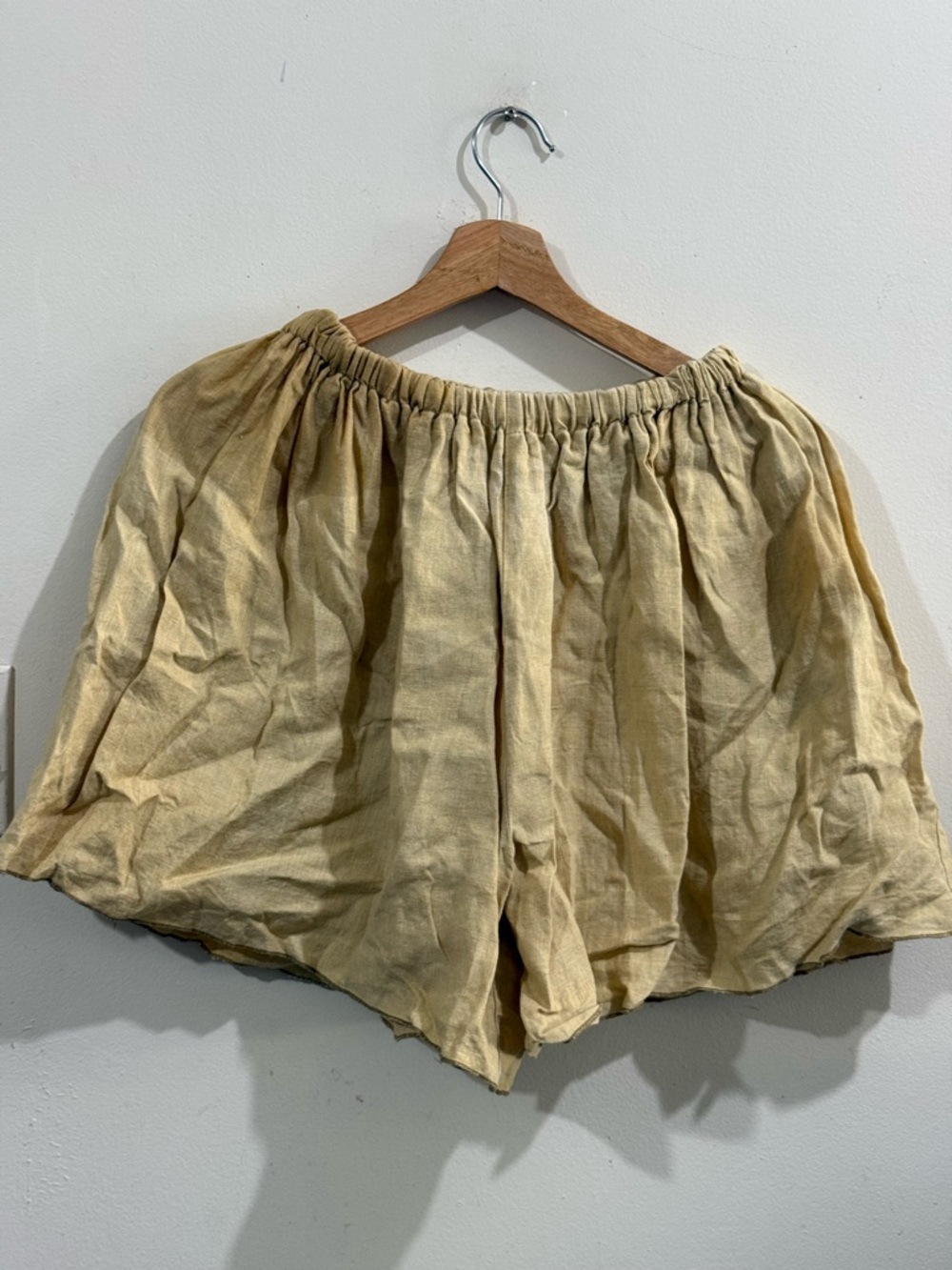 BASE High-Waist Linen-Blend Shorts in Light Tan